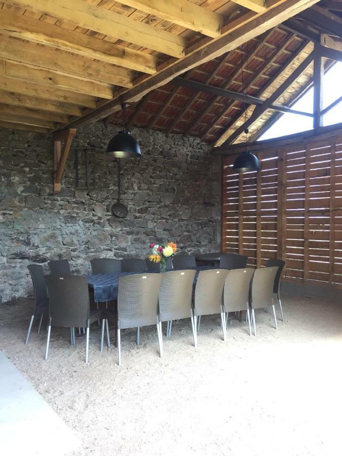 Grand Gite Maison D Alice Auvergne - 15 Personnes Saint-Bonnet-les-Quarts Eksteriør bilde